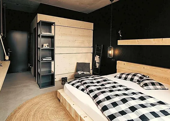 Bretterhotel